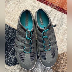 Barely Worn Size 7.5 Ecco Slip Ons